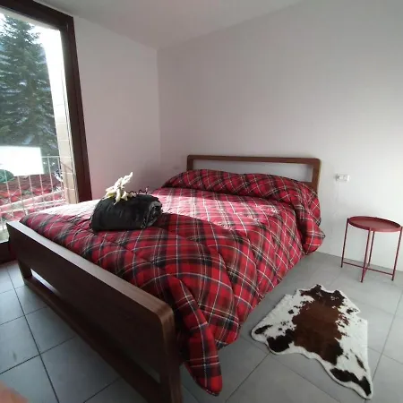 Adamello Peak One Apartment *